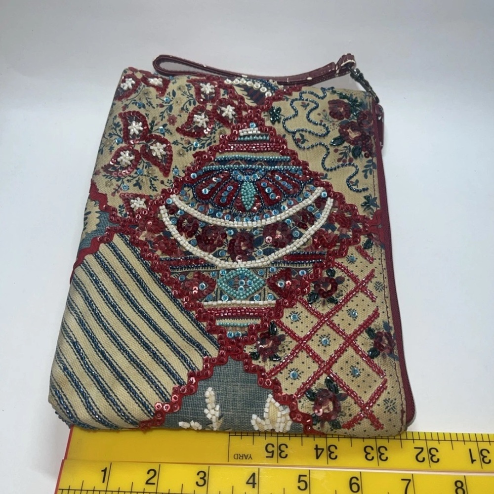 Vintage Isabella Fiore Beaded Clutch/ Handbag - Picture 3 of 10